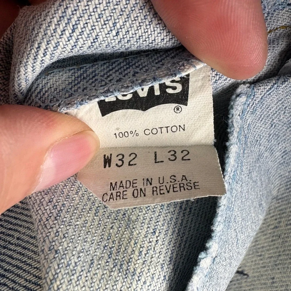 Vintage Levis 545 Jeans 32x32 Made in USA Distressed‎ Light Wash Tapered Denim